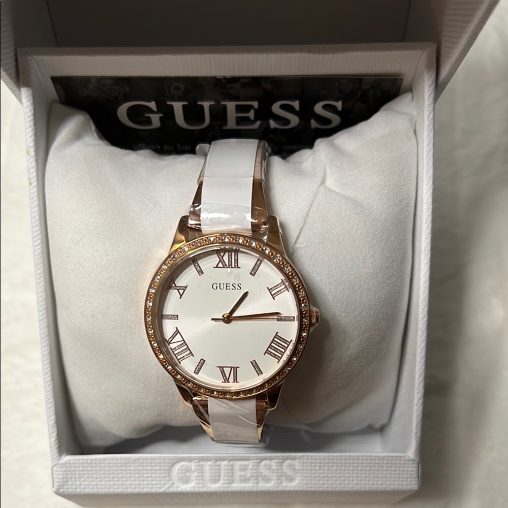 Guess Women's White Rose Gold Watch